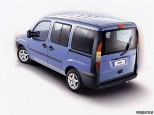 Fiat Doblo vue de l'arriere